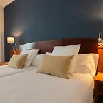 Galatea 4* Paxarinas