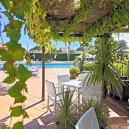Galatea 4* Paxarinas